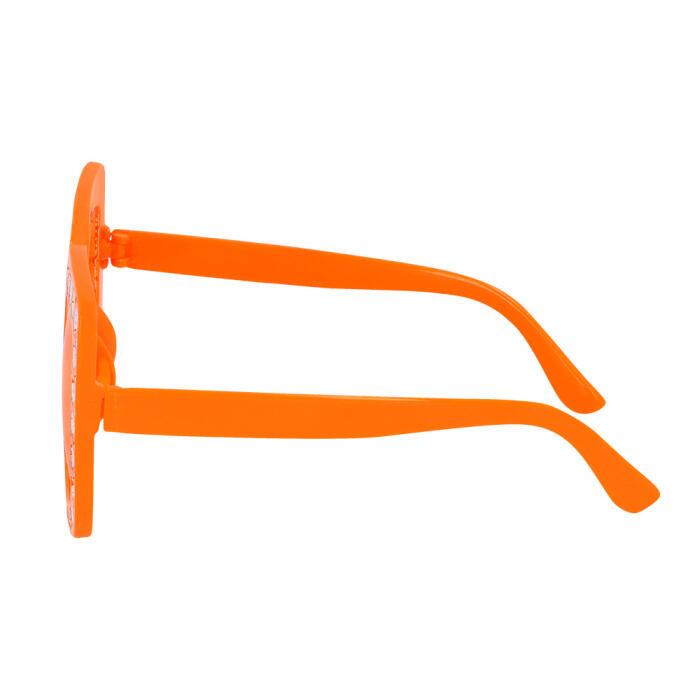 Elton John briller i Orange bling