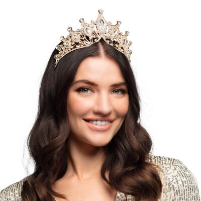 Diadem royal med klare sten
